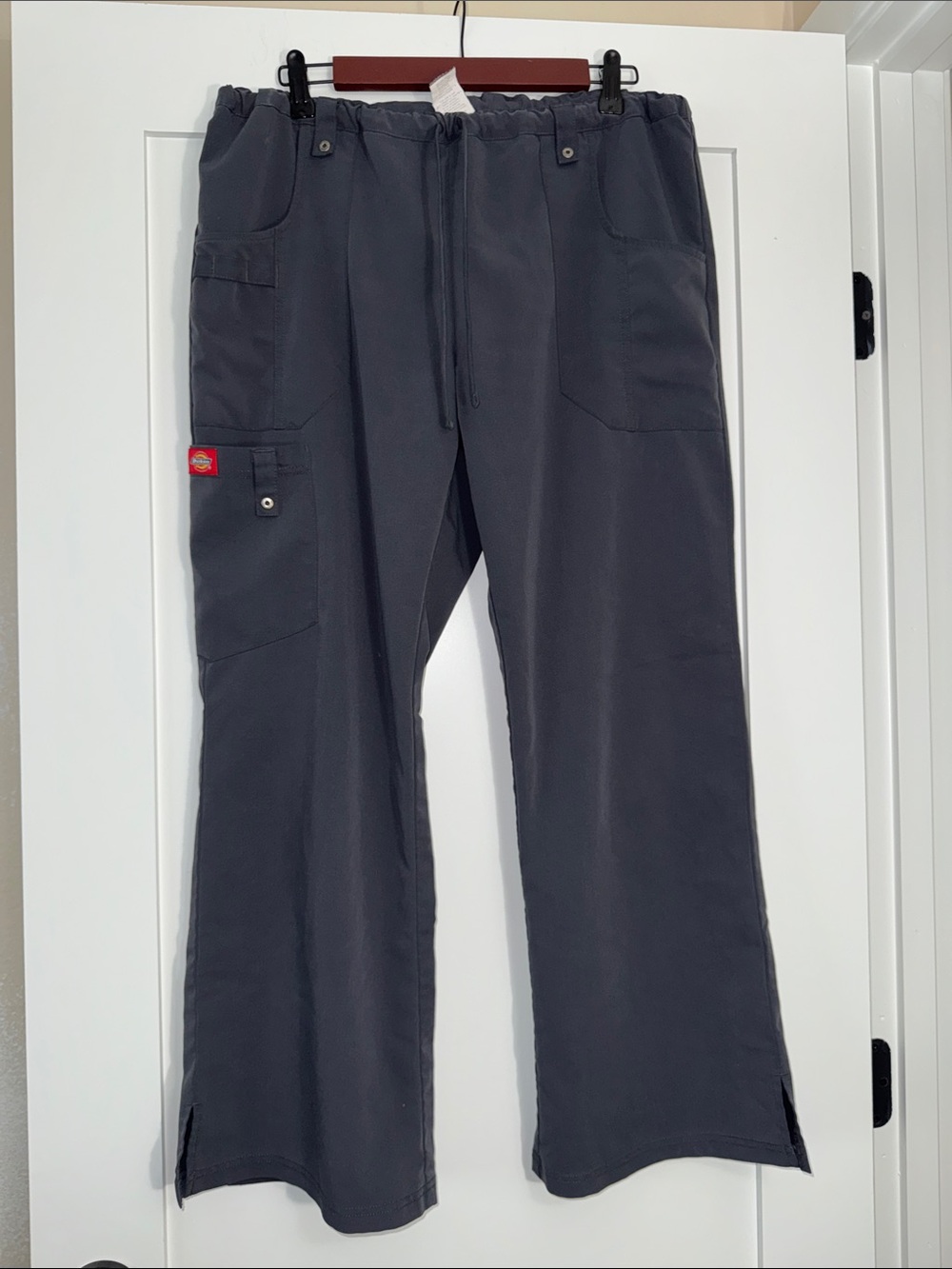 Dickies Women’s  Charcoal Gray Cargo Scrub Work Pants Sz Medium Petite